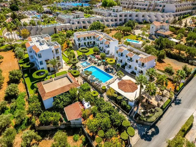 Nikolas Villas
