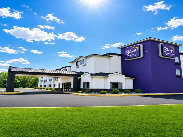 Sleep Inn & Suites Peoria North