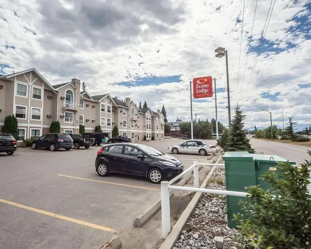 Coast Hinton Hotel