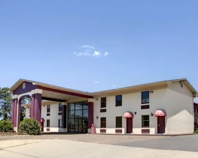 Econo Lodge Conference Center El Dorado Area