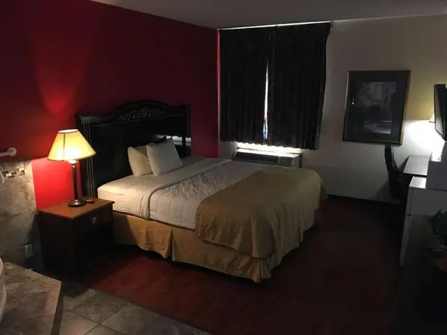 Econo Lodge Lafayette near University