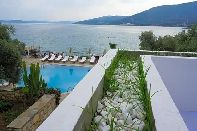 Omar Hotel