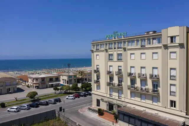 Hotel President