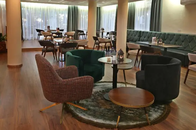 Forest Park Hotel