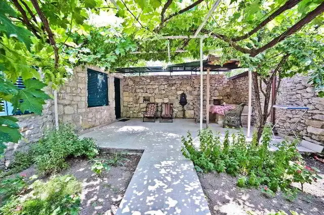 Garden Apartment Hotel