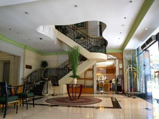 Tiara Oriental