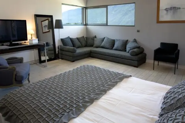 Les Suites Du Lac