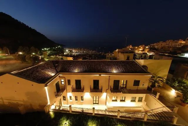 Cerri Hotel