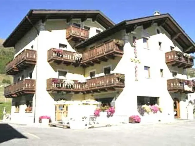 Hotel Alba