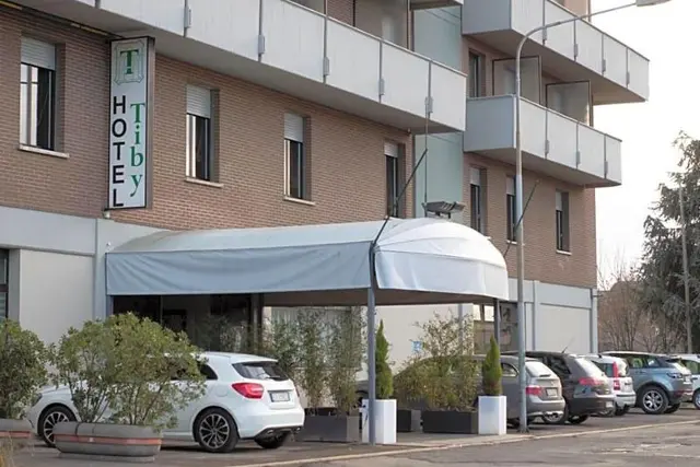 Hotel Tiby