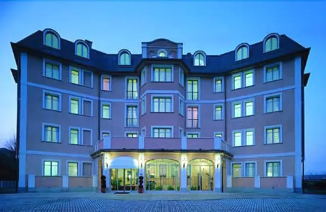 Green Hotel