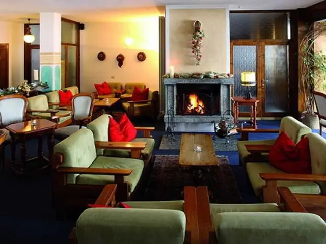 Hotel Pare