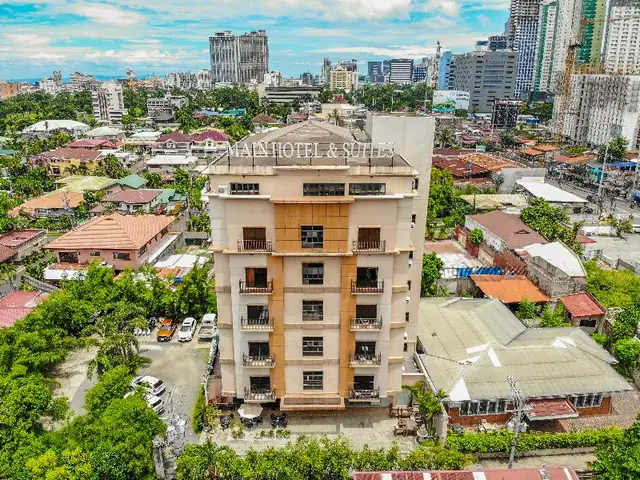 MAIN Hotel and Suites