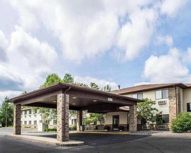 GrandStay Hotel & Suites Minocqua-Woodruff
