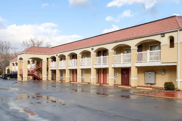Econo Lodge Huntington
