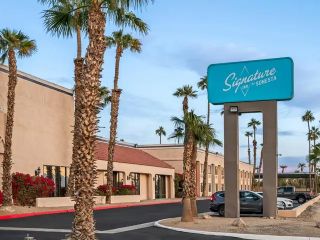 Signature Inn Indio I-10 Coachella Valley