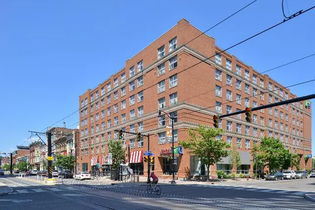 Holiday Inn Express & Suites Buffalo Downtown