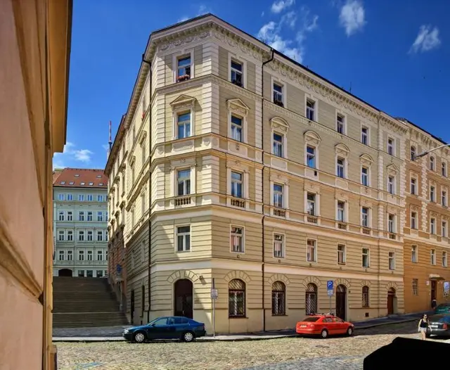 Hotel Golden City Garni