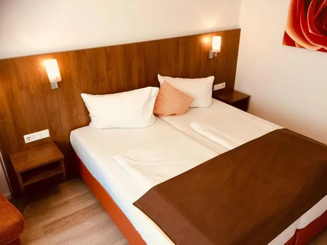 Hotel Triton
