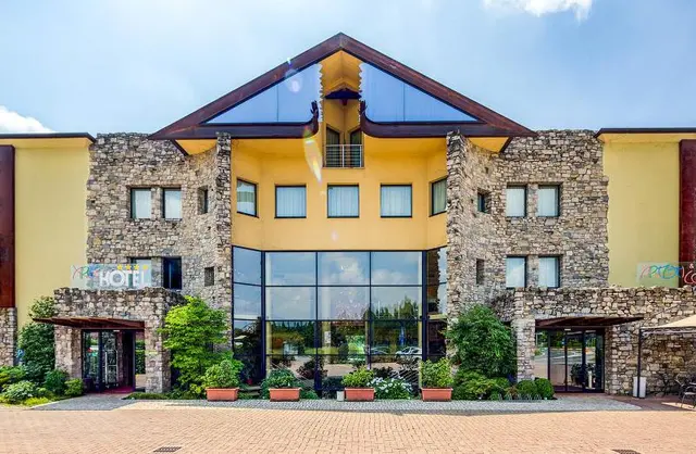 Art & Hotel Aeroporto