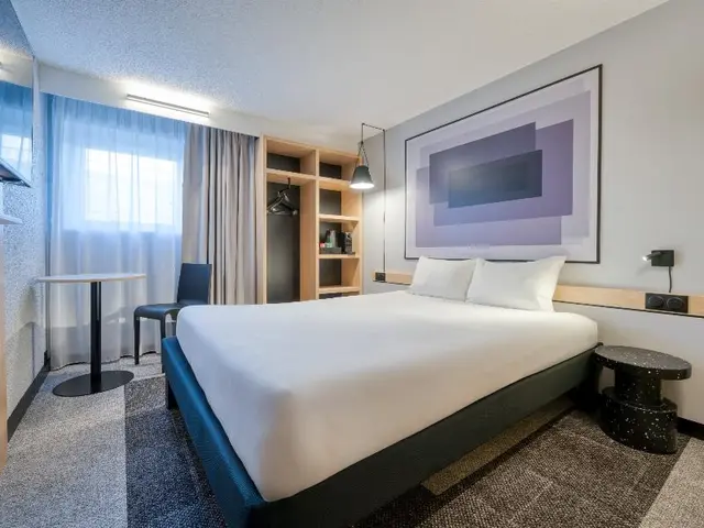 ibis Orly Chevilly Tram 7