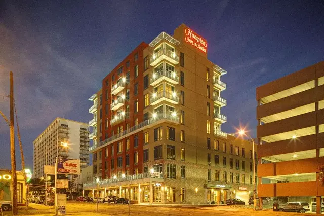 Hampton Inn & Suites Austin @ The University/Capit