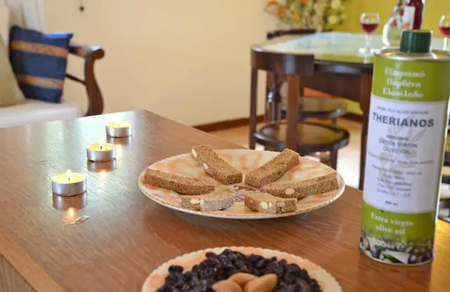 Traditional Villas Therianos