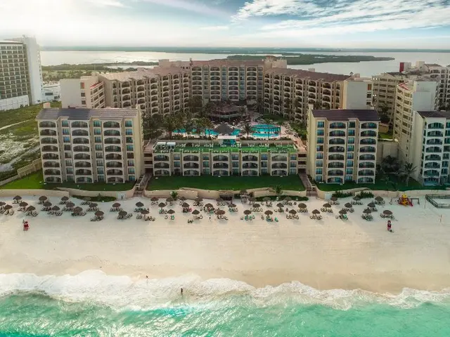 The Royal Islander - An All Suites Resort