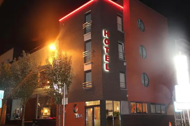 La Louve Hotel