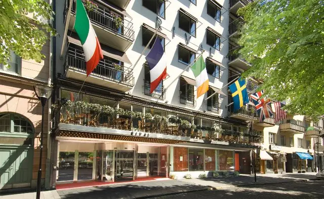 Hotel Rival