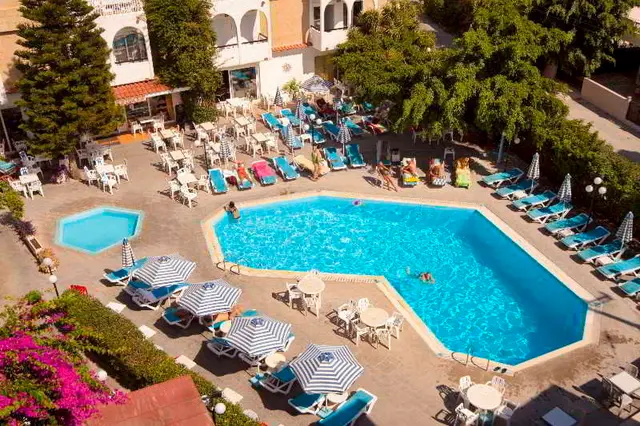 Kassandra Family Aparthotel and SPA