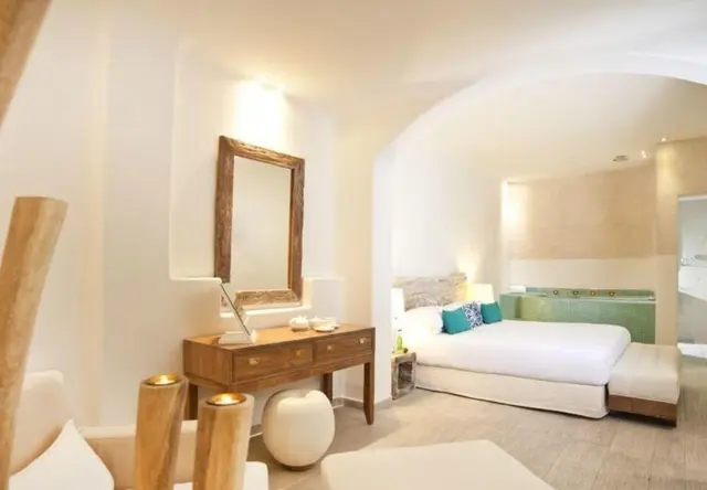 Allure Suites