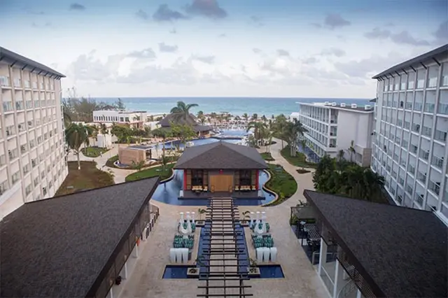 Royalton Hideaway Blue Waters