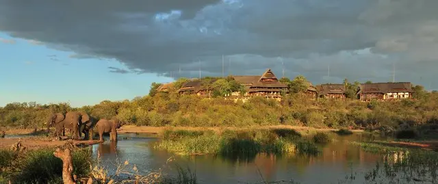 Victoria Falls Safari Lodge