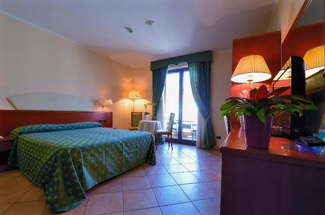 Hotel Tito Serrano