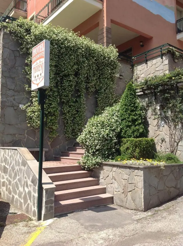 Hotel Tirreno