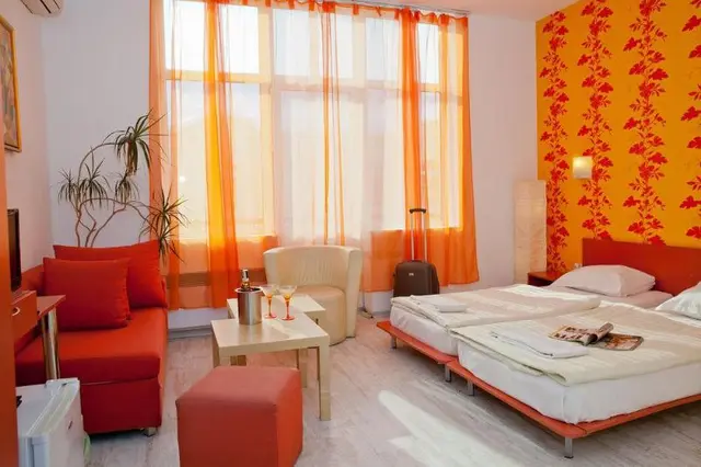 Scottys Boutique Hotel
