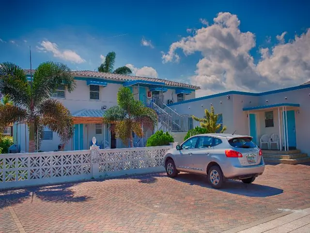 Hollywood Beachside Boutique Suites