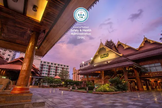 Khum Phucome Hotel