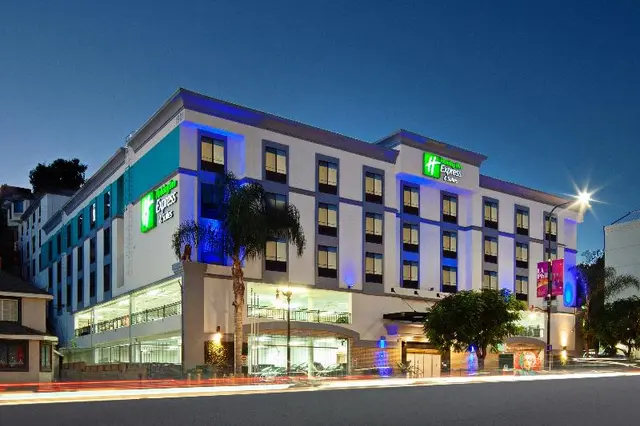 Holiday Inn Express Hollywood Walk of Fame