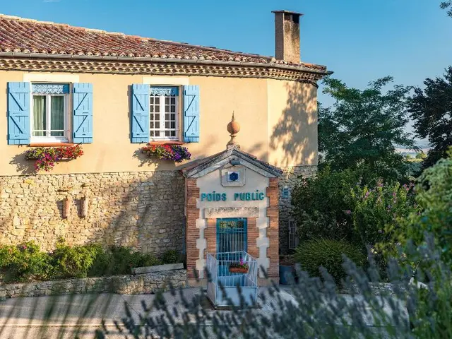 Auberge Du Poids Public
