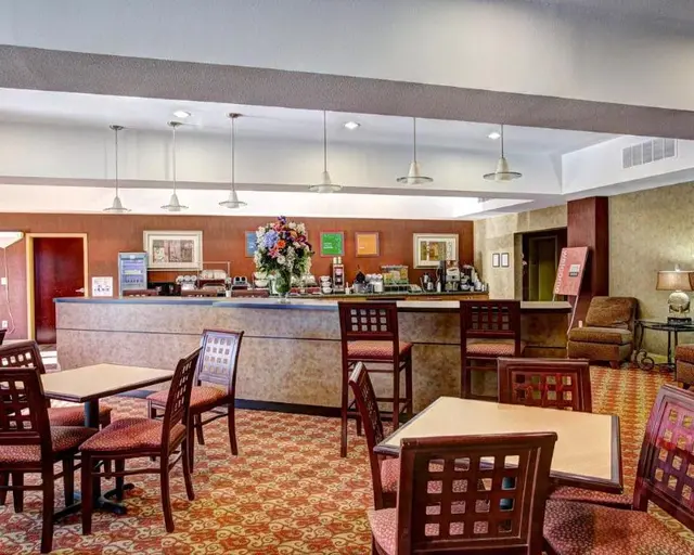 Comfort Suites Coppera Cove