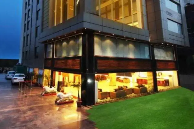 KLG Starlite A Business Hotel
