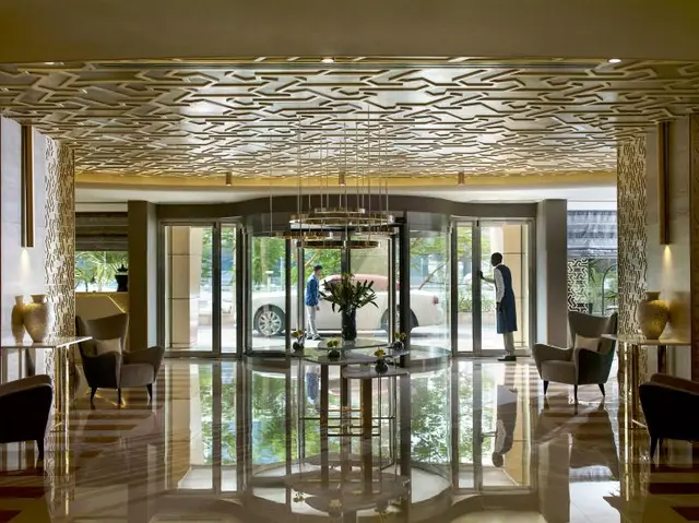 Two Seasons Hotel & Apartments (ex. Gloria Hotel)
