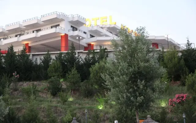 Acropol