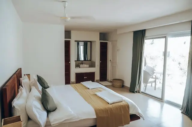 Dhow Inn Boutique Hotel