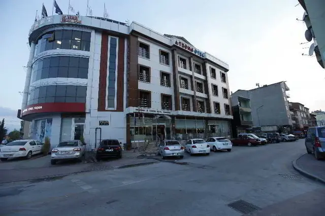 Teona Otel