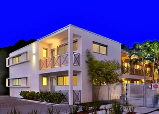 1818 Meridian House by Eskape Collection