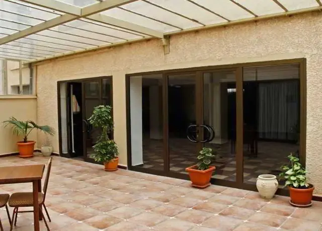 Stambouli Hotel