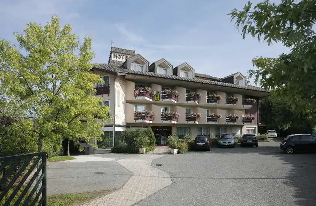 Logis Hotel l'Arc en Ciel